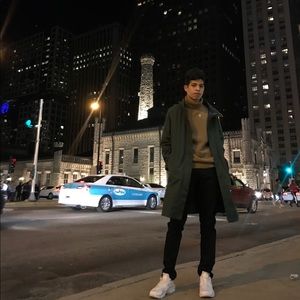 Meet your Posher, Daniel